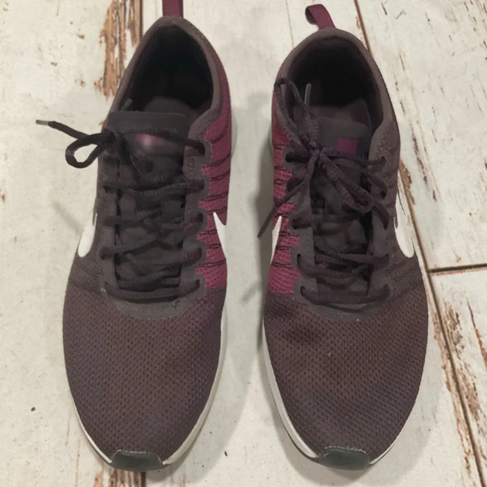WOMENS NIKE DUAL‎ TONE RACER PURPLE MAGENTA RUNNING SHOES